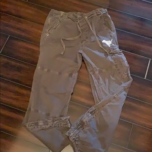Dark green/grey cargo pants